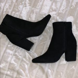 Women’s suede bootie